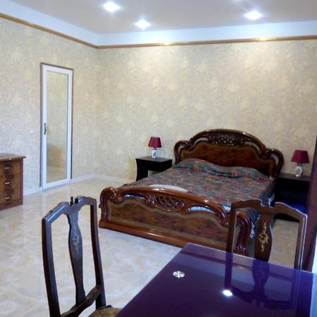 Аппартаменты С Балконом Leilighet Odessa Eksteriør bilde
