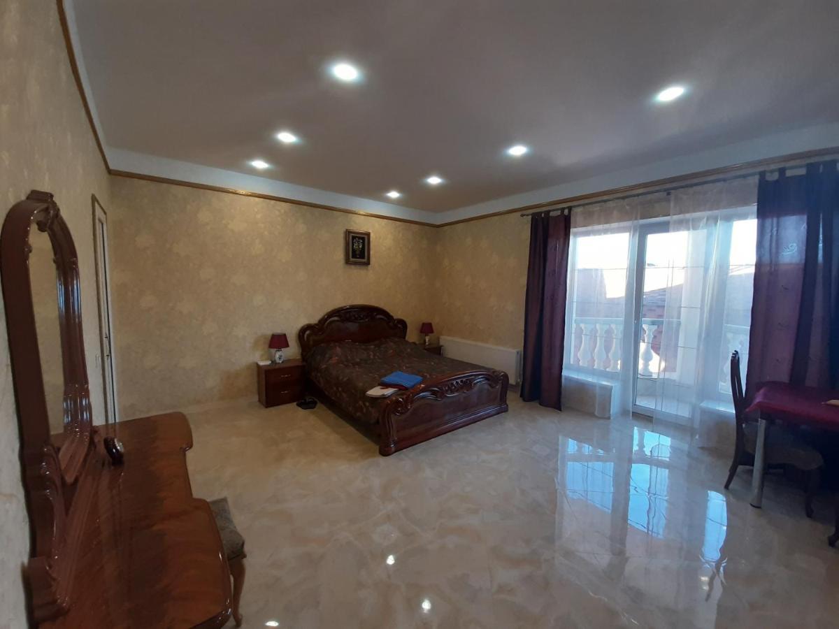 Аппартаменты С Балконом Leilighet Odessa Eksteriør bilde